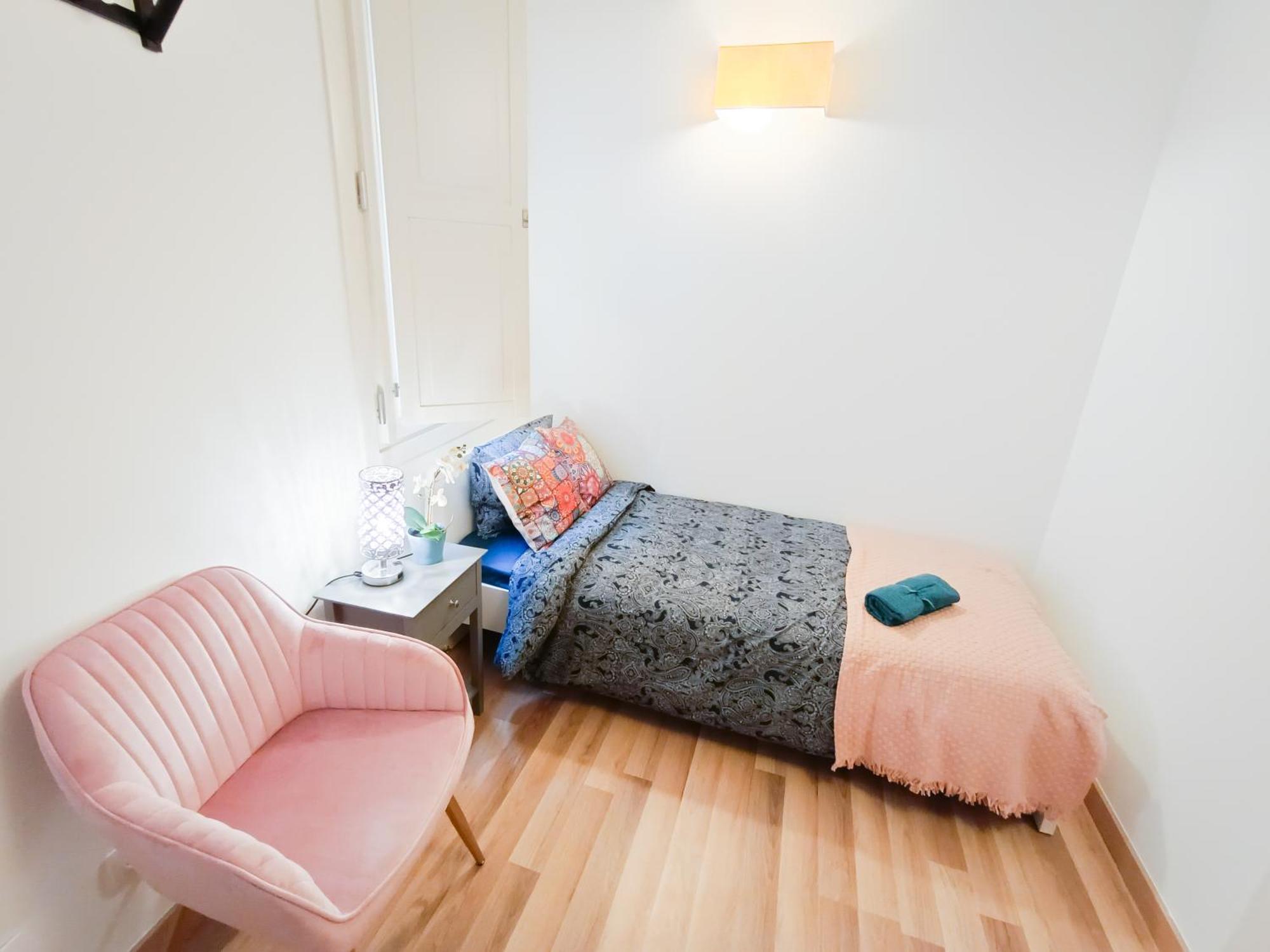 Private Rooms By La Rambla Barcelona Exterior photo